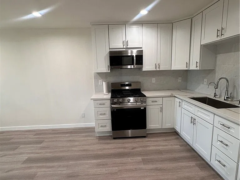 19115 Ludlow St — Photo 5