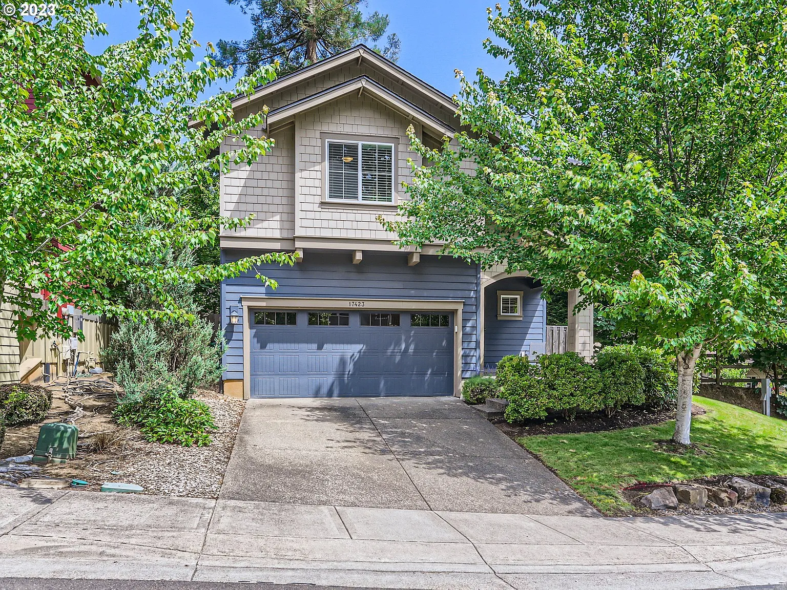 17423 SW Sapphire Ln photo 1