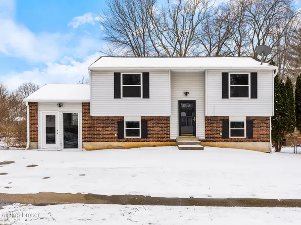 4516 Lunenburg Dr, Worthington Hills, KY 40245