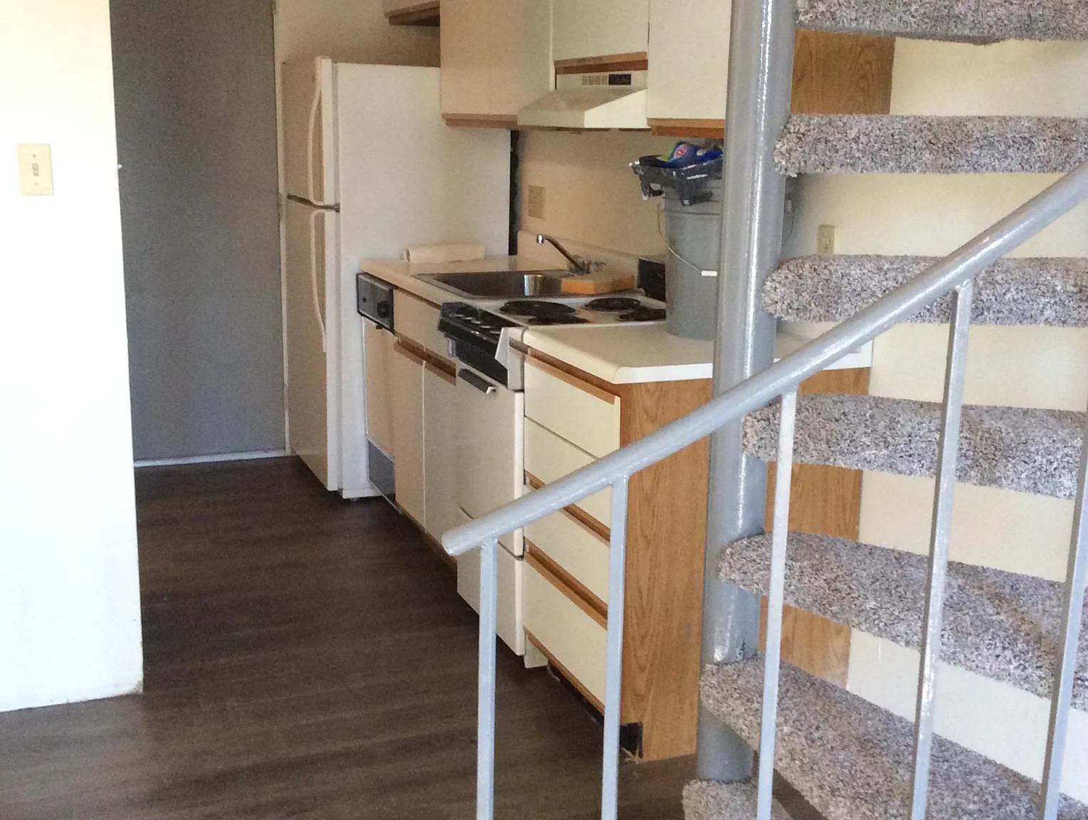 1 bed, 425 sqft, $925 — Photo 1