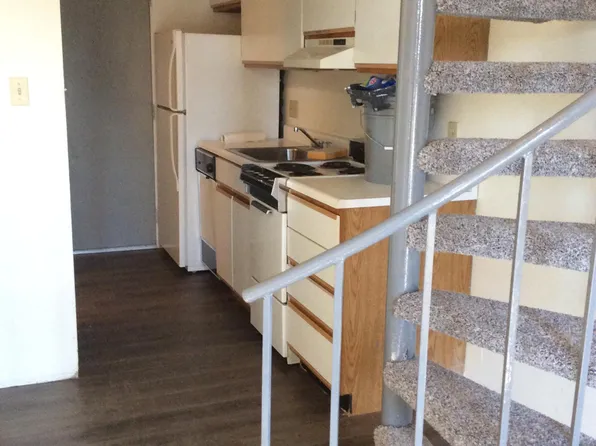 108 W Charles St, Champaign, IL 61820