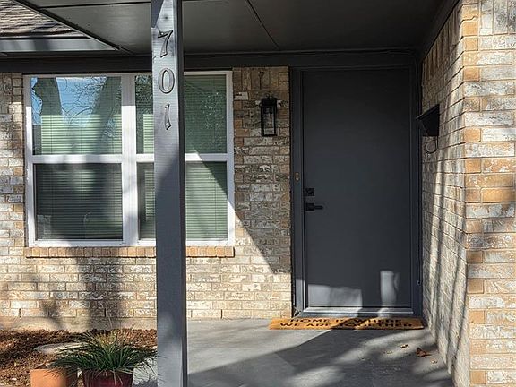 2nd image of 701 Royal Ave