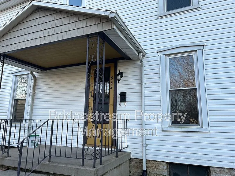 532 Buckeye St — Photo 2