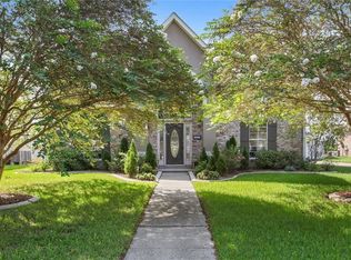 3825 Lake Lynn Dr, Gretna, LA 70056