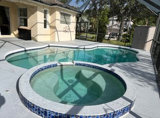 162 Bridgewater Ct, Bradenton, FL 34212