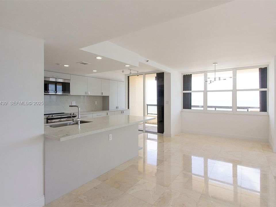 1st image of 2555 Collins Ave APT 911