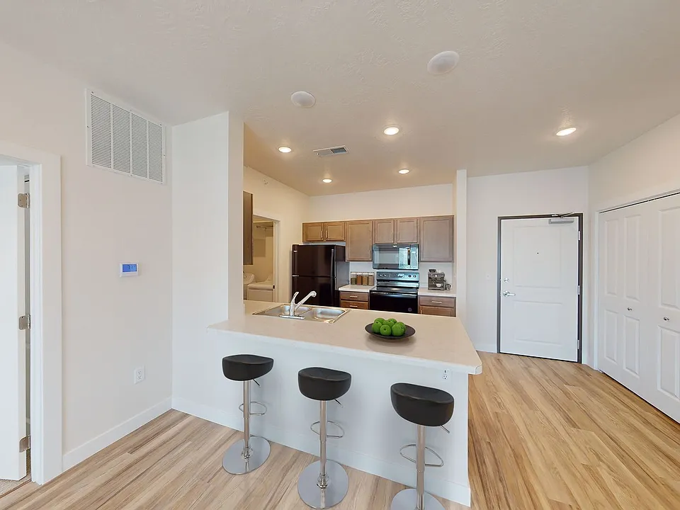 1720 Morningside Ave
