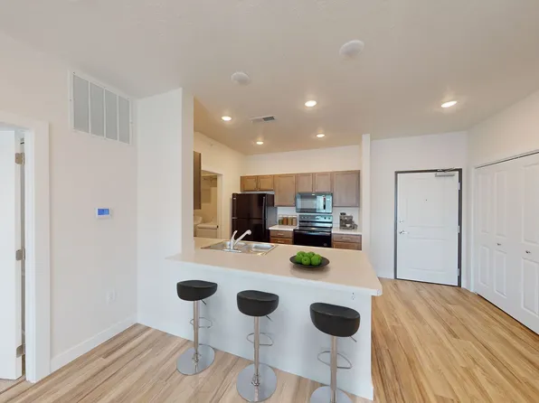 Morningside Lofts, 1720 Morningside Ave, Sioux City, IA 51106