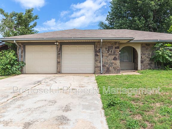 2nd image of 9317 NE Sherwell Dr