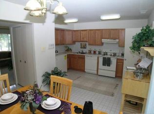 4 Heatherton Ct, Baltimore, MD 21244