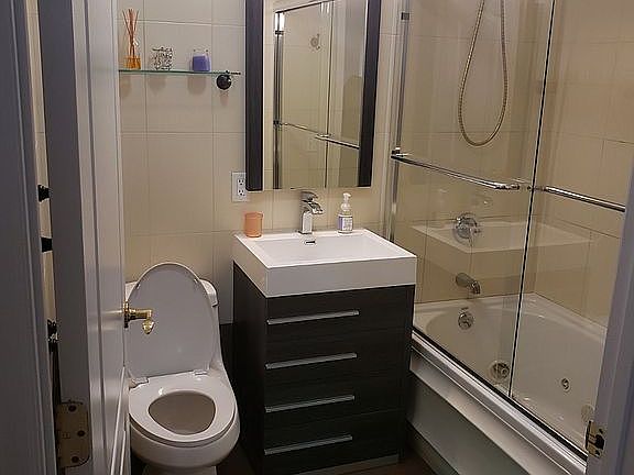 2nd image of 2408 Ocean Ave APT 5