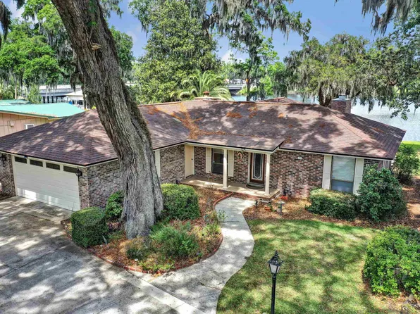 31 Swimming Pen Dr, Middleburg, FL 32068