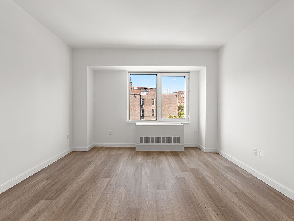 1st image of 1998 2nd Ave #6N