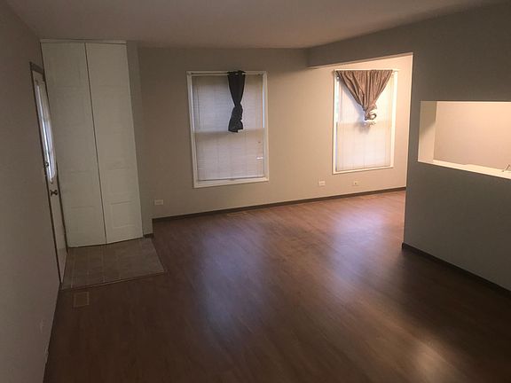 2nd image of 310 Farmingdale Cir