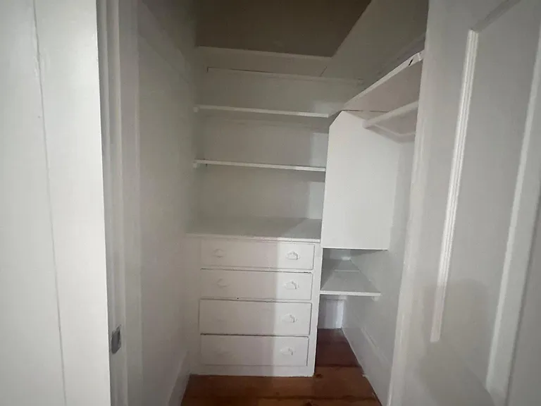 129 Orange St #1R — Photo 11