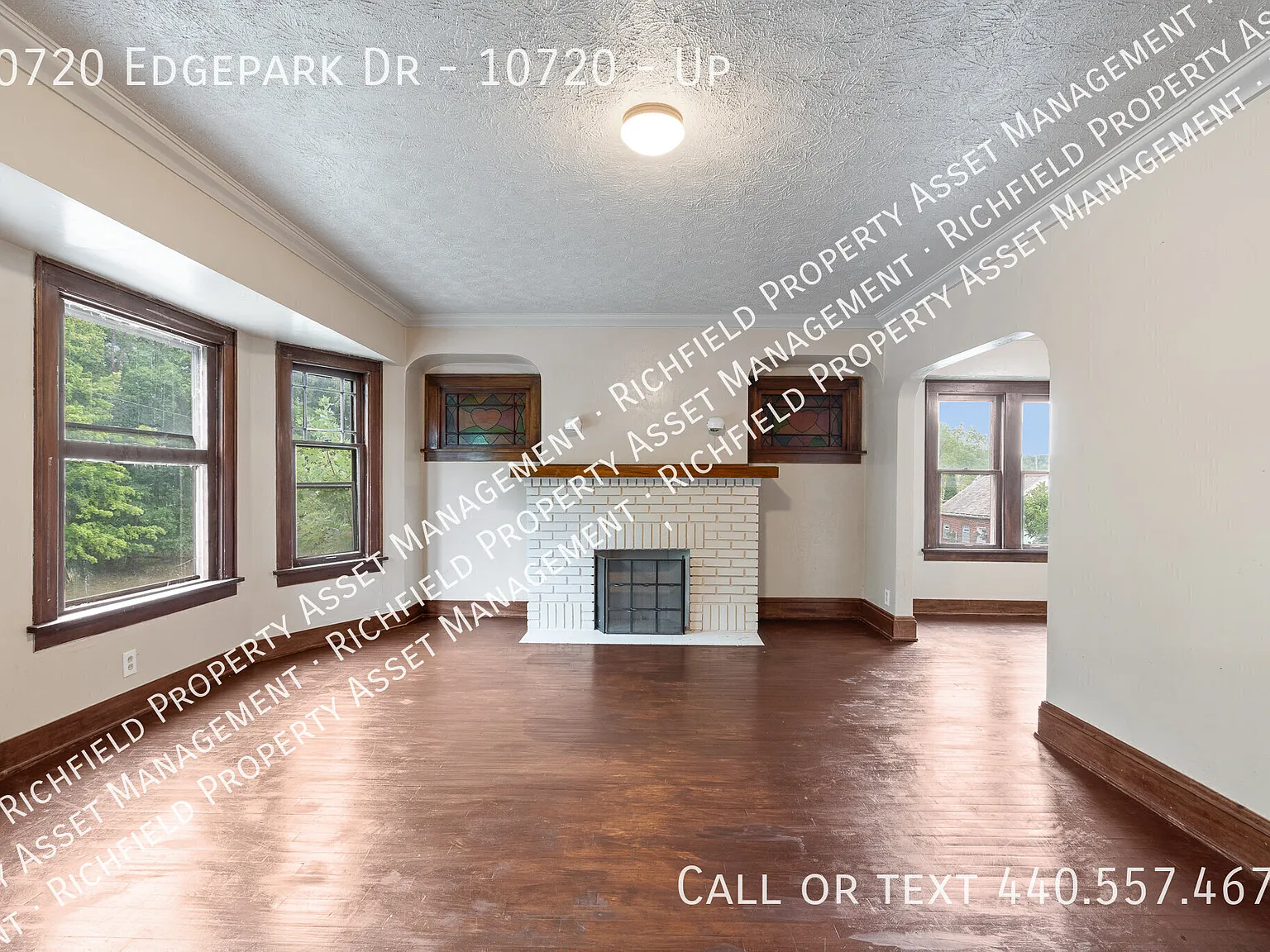 3 bed, 1.0 bath, 1296 sqft, $1,549 — Photo 3