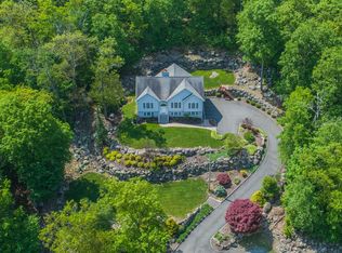 401 Ridge Rd, Oak Ridge, NJ 07438
