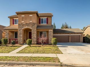 2942 Maine Ave, Clovis, CA 93619