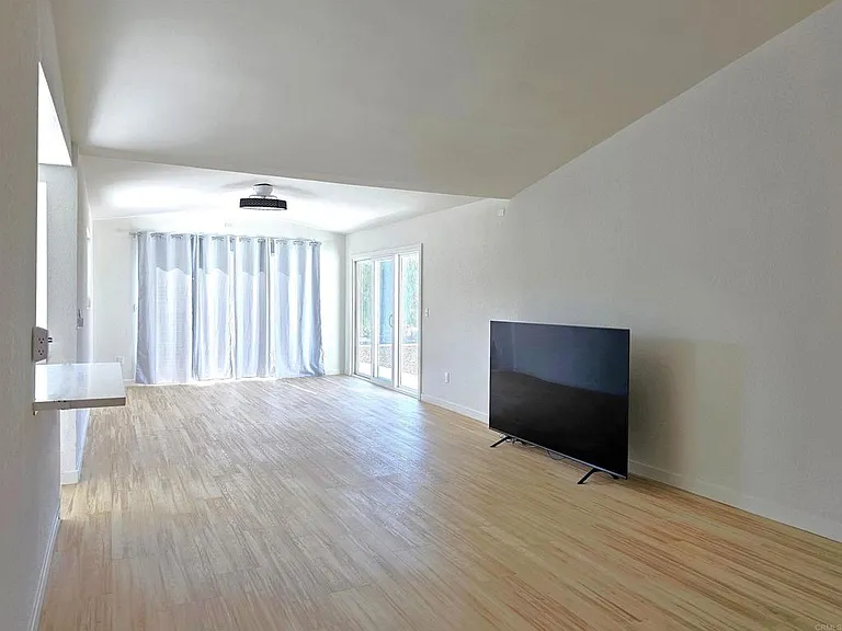 1540 Belmont Park Rd — Photo 10