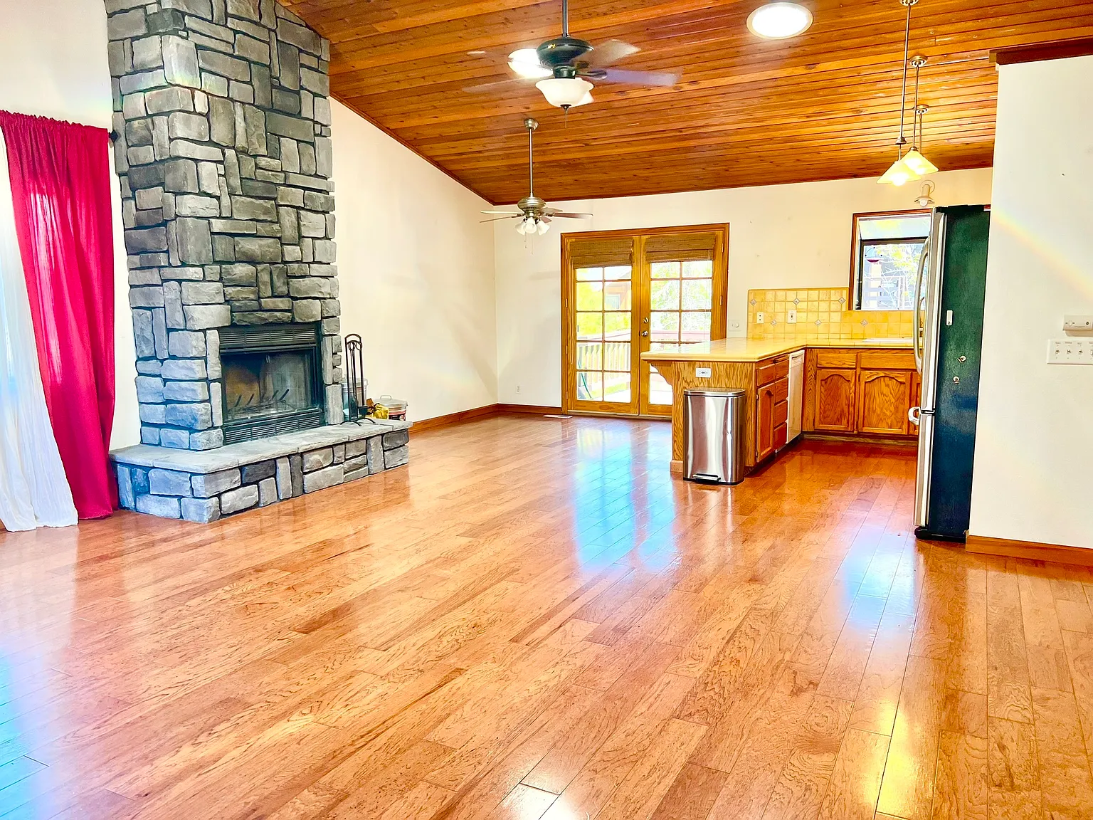 14700 Voltaire Drive - 1 — Photo 3