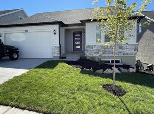 938 N Olson Dr, Saratoga Springs, UT 84045