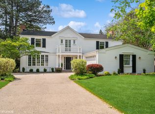 2547 Marian Ln, Wilmette, IL