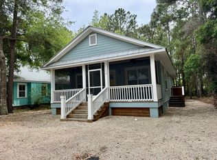 174 Sawyer Ln, Apalachicola, FL 32320