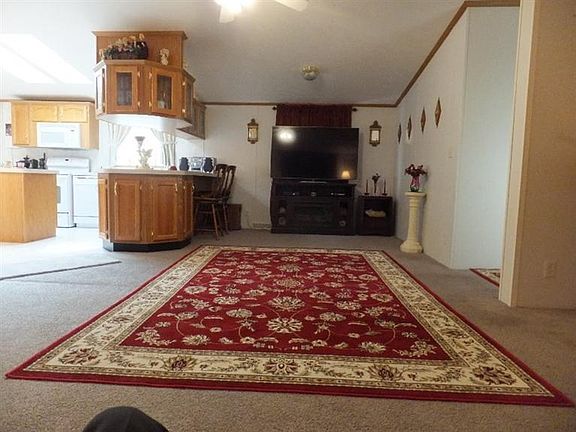 2nd image of 10398 Aldora Dr
