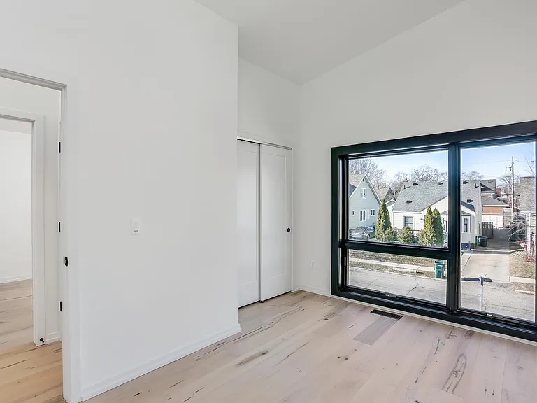1720 Dover St — Photo 17