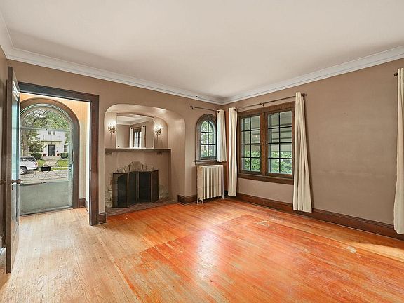 5th image of 5216 Abbott Ave S