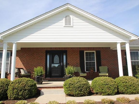 2nd image of 1142 Sycamore Dr