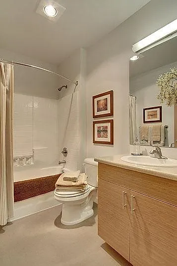Compass Apartments — Photo 14