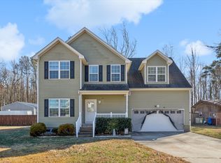 3605 Parr Ln, Chesapeake, VA 23323
