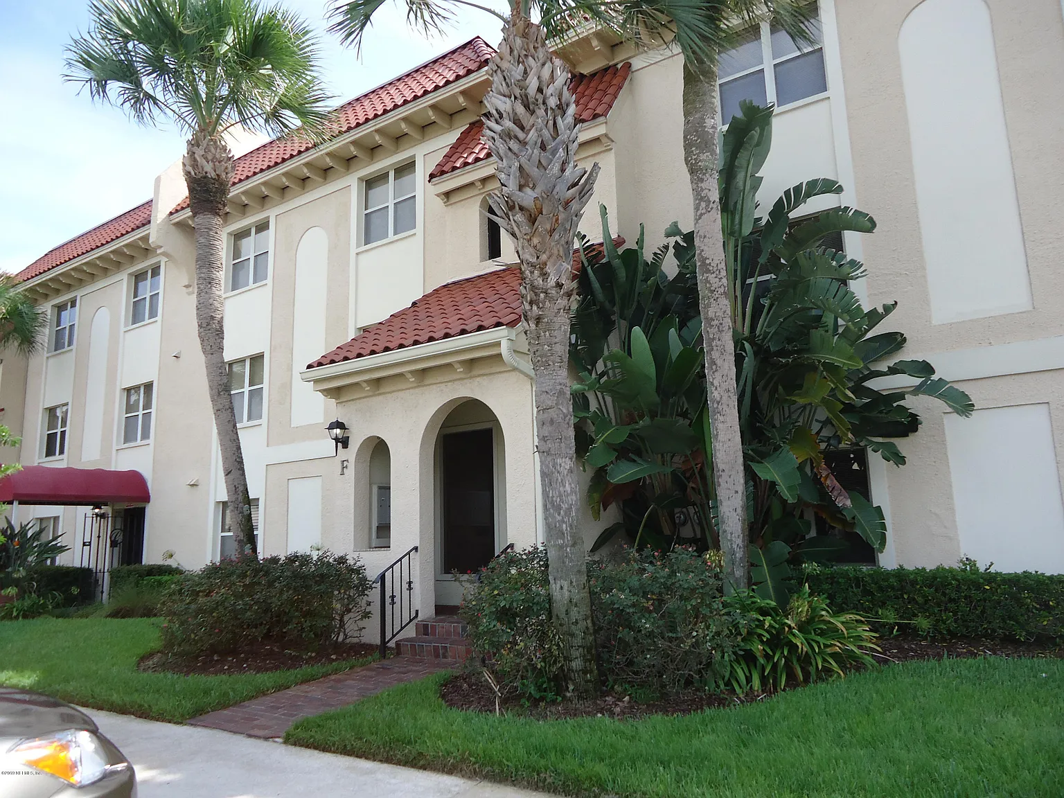 3 bed, 2.0 bath, 1654 sqft, $4,500 — Photo 3