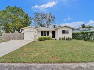 6891 Scott St, Hollywood, FL 33024
