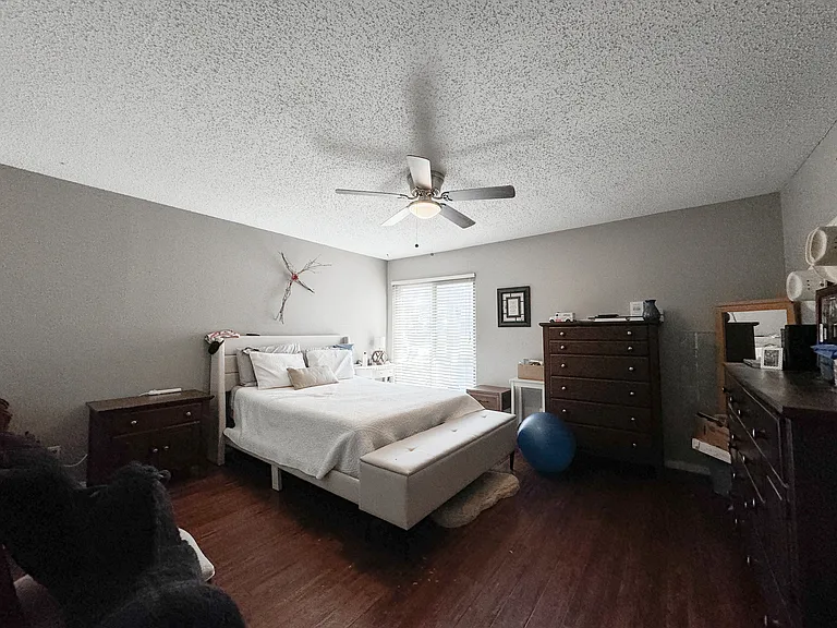 1524 El Camino Real — Photo 22
