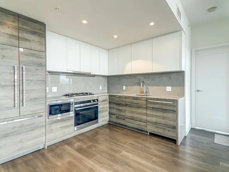 1045 Austin Ave #220 — Photo 4
