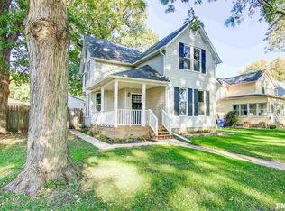 1912 Pershing Blvd, Clinton, IA 52732