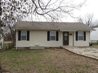 109 Cedar Crest Dr, Lebanon, MO 65536