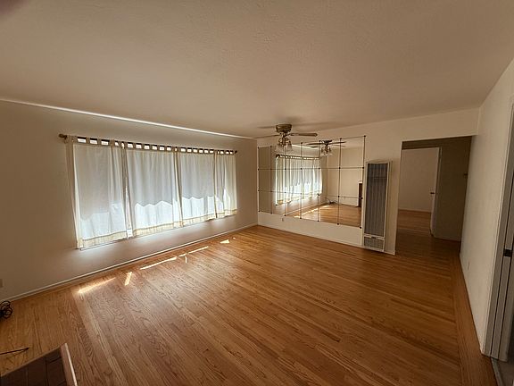 4th image of 3161 Alma St