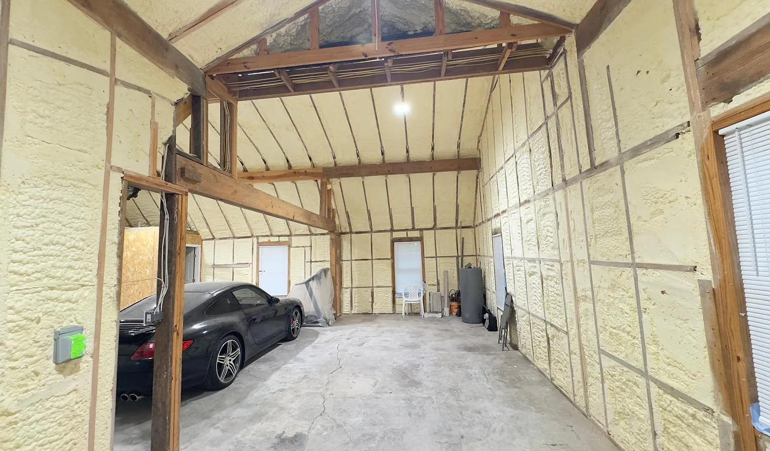 1 bed, 2054 sqft, $1,700 — Photo 1