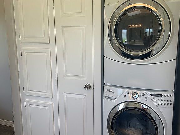 2nd image of 5685 Axminster Dr