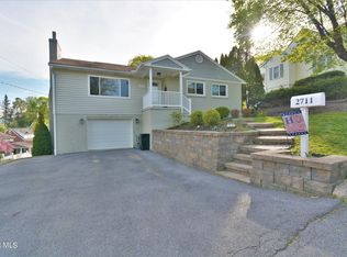 2711 9th St, Altoona, PA 16601