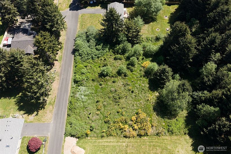 2nd image of 18 Shamrock Way