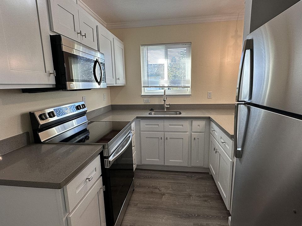 1st image of 5086 Wilder Dr #4