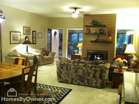 5th image of 712 Constitution Dr #104