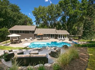 16119 Ringer Rd, Wayzata, MN 55391