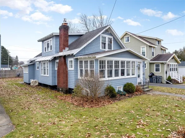 1204 Schuyler St, Rome, NY 13440