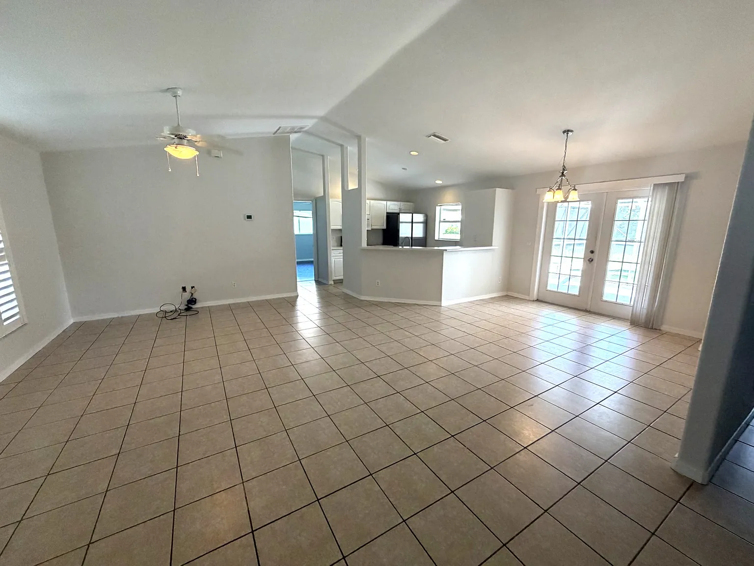 3 bed, 1482 sqft, $2,350 — Photo 3