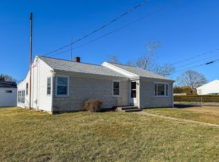 300 Davis Rd, Westport, MA 02790